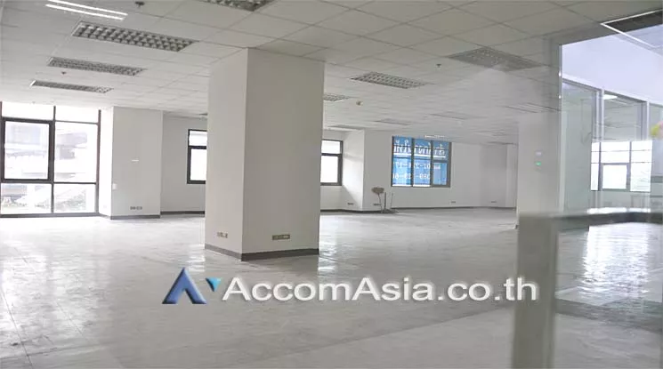  Thai Sri Tower Office space  for Rent BTS Krung Thon Buri in Charoennakhon Bangkok